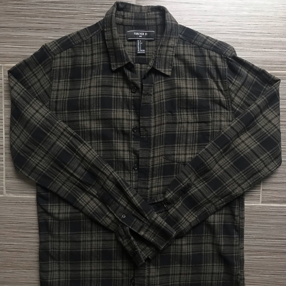 Forever 21 Men’s Flannel Size S